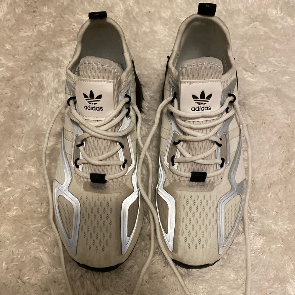 adidas Women's Beige White Sneakers